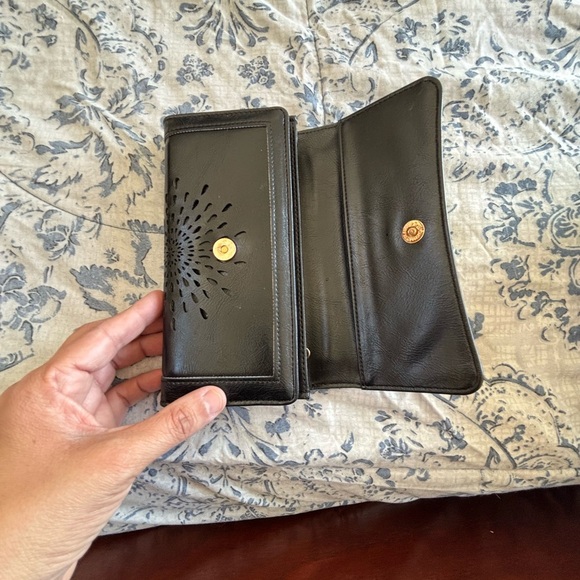 Black Leather Wallet with Starburst Design - Picture 3 of 4